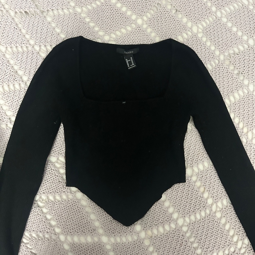 • back long sleeve crop top